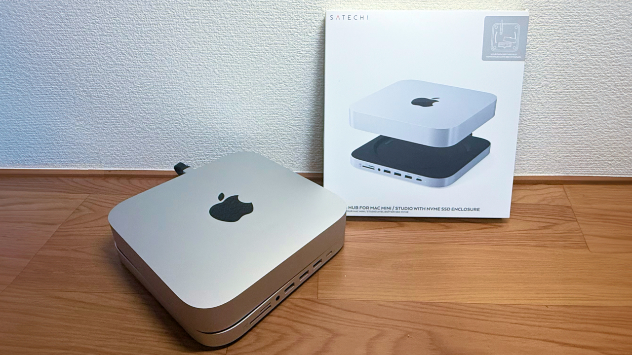 Satechi 的 Mac mini 支架和集线器配备 NVMe SSD 外壳，可将您的旧 Mac mini 转变为内容缓存服务器，可以快速将软件更新和 iCloud 数据分发到本地 Apple 设备。