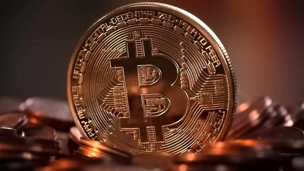 吉米·钟，偷了 51,000 比特币并将其藏在一罐奇多中的“黑客”