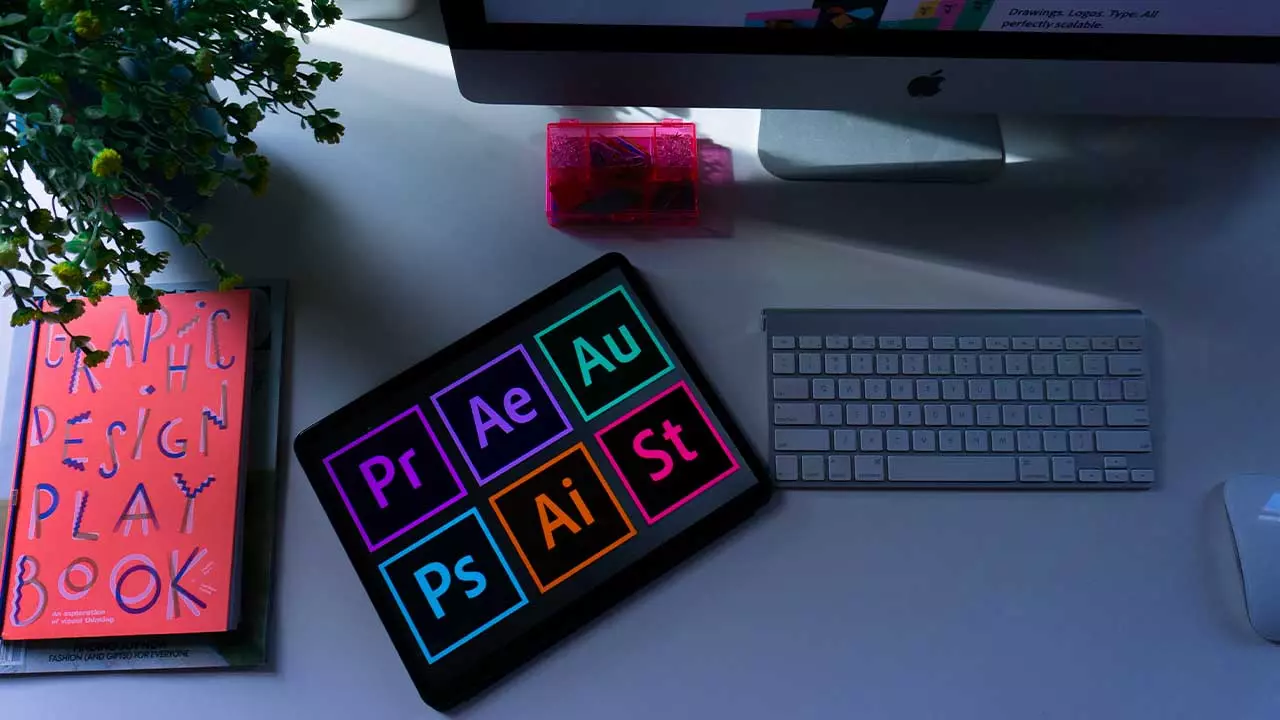 Photoshop 和 Acrobat 几乎被白送：Adobe 和亚马逊降低黑色星期五的价格